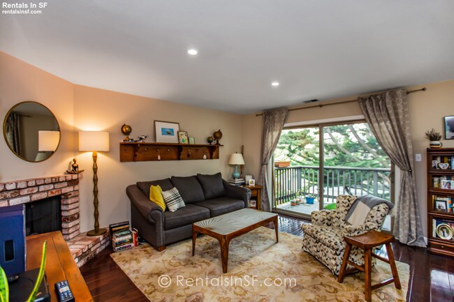 Building Photo - Stunning 2bd Condo in NOPA! Rentals In SF