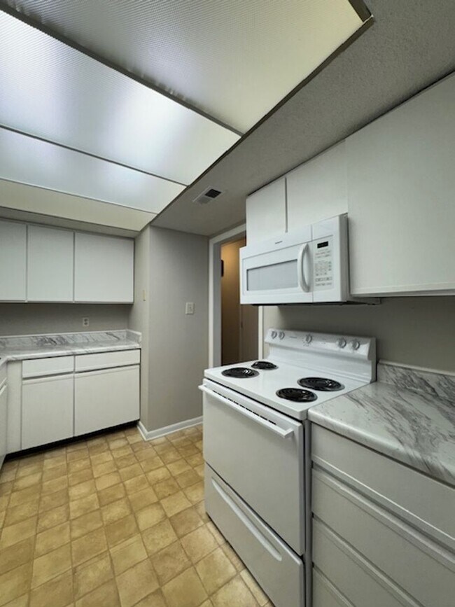 Foto del edificio - Great Experiences Are Just Around The Corn...