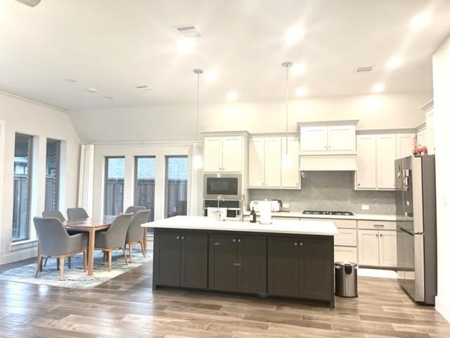 Building Photo - 2500 Kates Pl
