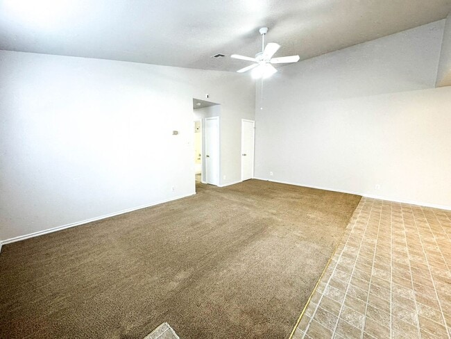 Building Photo - 11727 Capotillo St