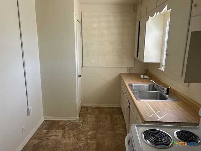 Foto del edificio - 1206 Culp Ave