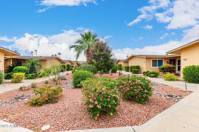 Foto del edificio - 13451 W Desert Glen Dr