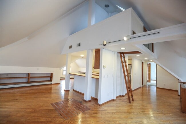 Building Photo - 11 Portsmouth Terrace