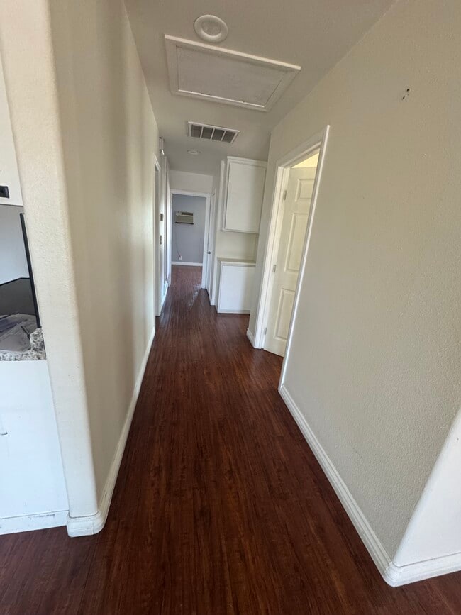 Foto del edificio - 3404 Lockwood Ct