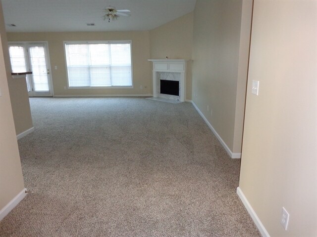 Foto del edificio - 3373 Spangle Cir NW