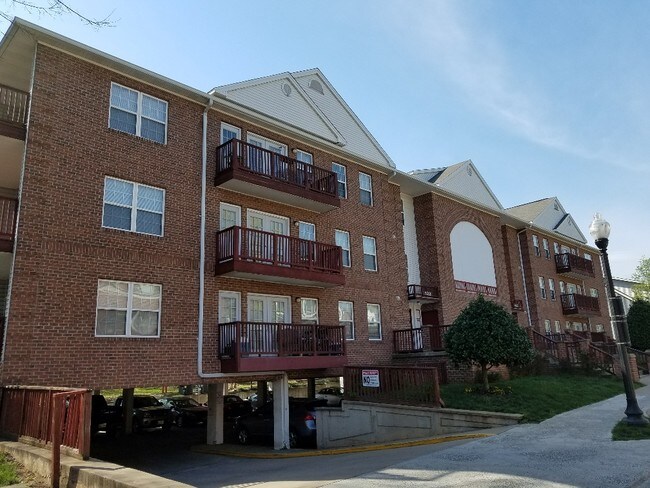 South Ballston Place Apartments Arlington, VA