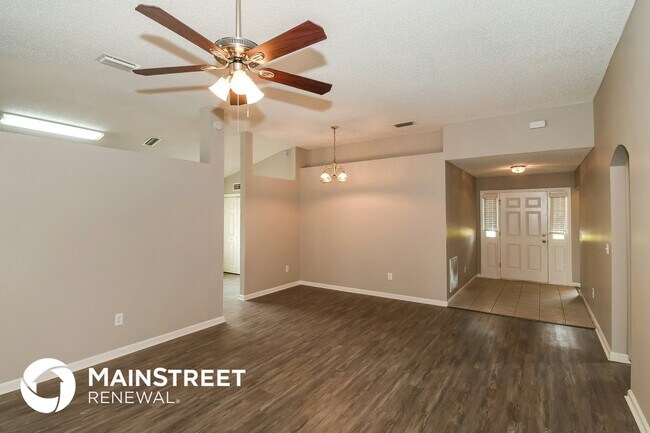 Foto del edificio - 11731 Deep Springs Dr N