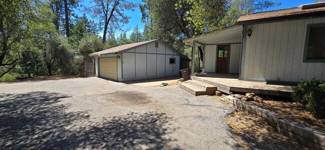 Foto del edificio - 13038 Squirrel Creek Rd