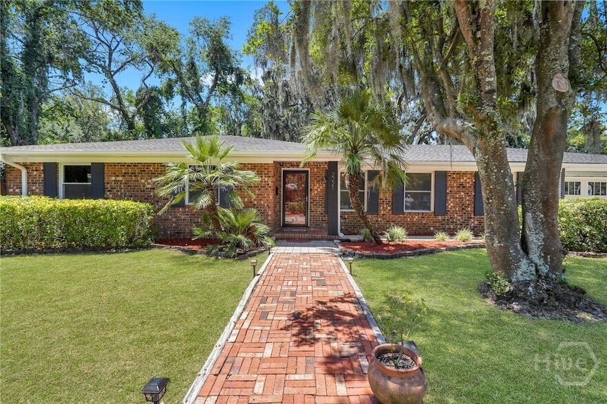 Foto principal - 2221 Bonaventure Rd