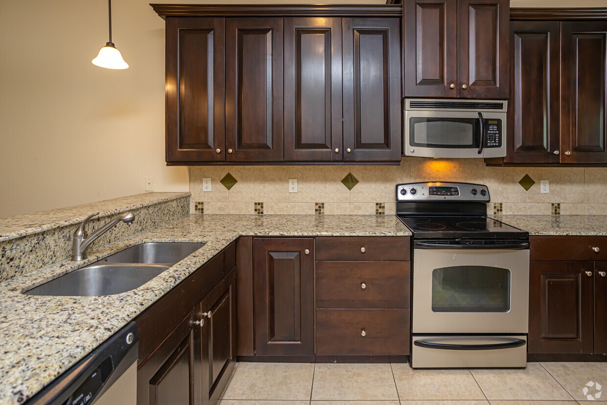 Prive Apartments Apartments in Mandeville, LA