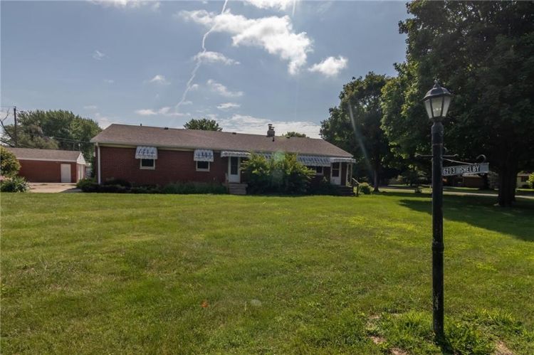 Foto principal - 6293 Shelby St