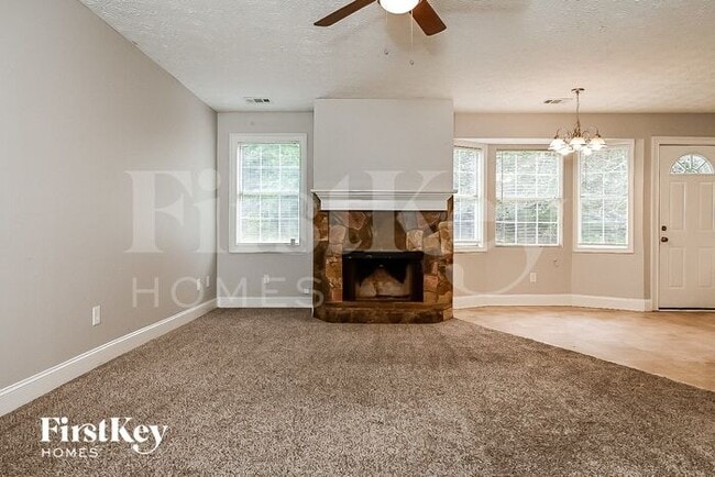 Building Photo - 75 Countryside Ln