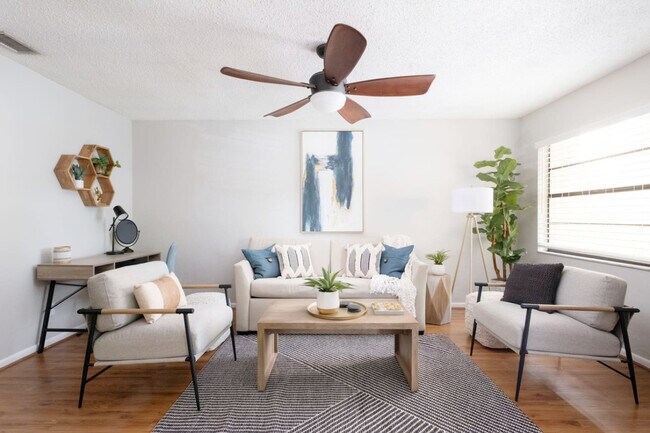 Building Photo - 3331 NW 21st Dr