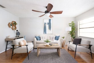 Building Photo - 3431 NW 21st Dr