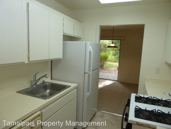 Foto del edificio - 2 br, 2 bath House - 427 - A Enfrente Road