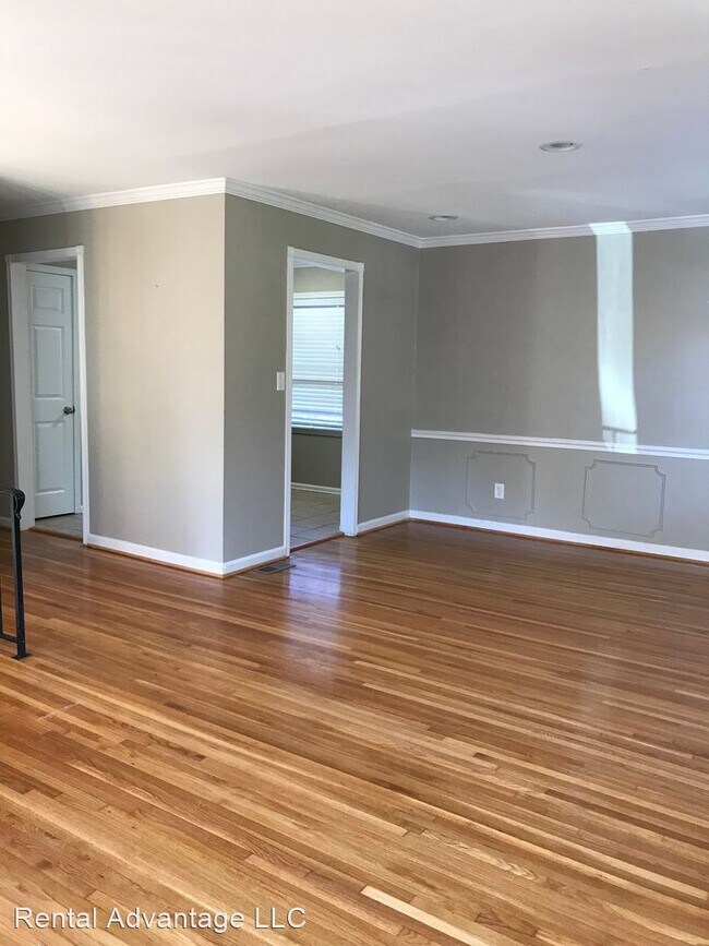 Building Photo - 4 br, 2 bath House - 1077 Sherbrooke Cir