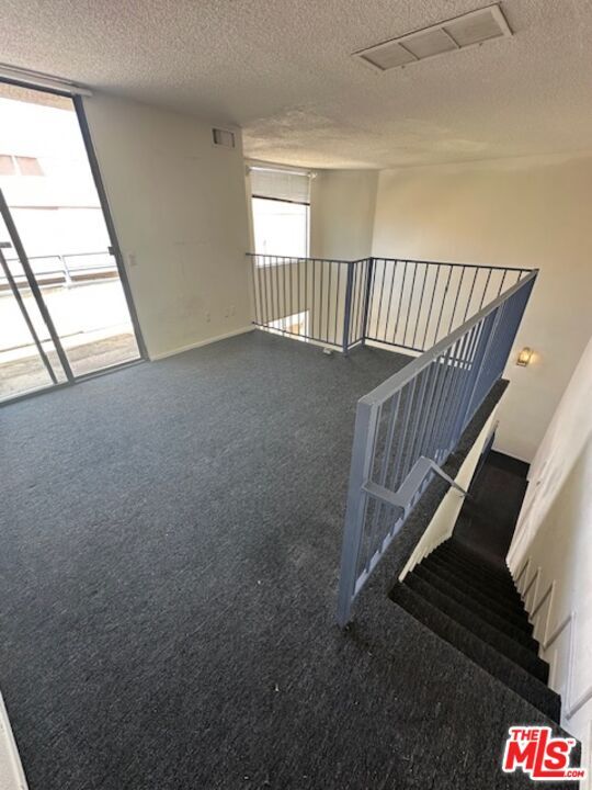 Foto del edificio - 1242 S Holt Ave