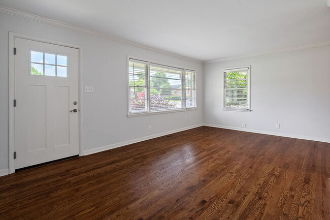 Foto del edificio - 2800 Dupree Road SW