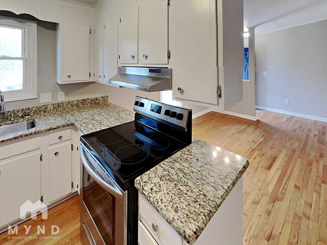 Foto del edificio - 7954 Tiburon Cir