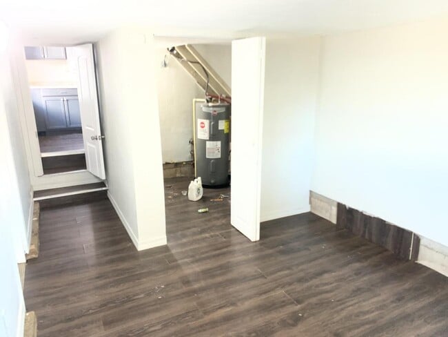 Foto del edificio - 1221 NE 42nd St