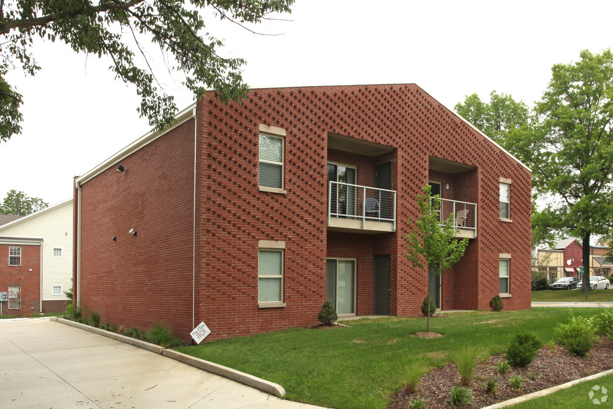 Building Photo - The Flats