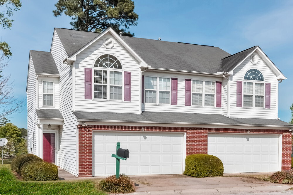 Primary Photo - 2232 Castle Pines Dr