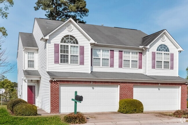 Building Photo - 2232 Castle Pines Dr