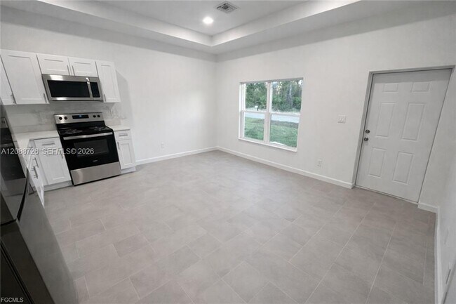 Foto del edificio - 748 Genoa Ave S