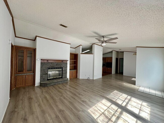 Foto del edificio - 456 Corbin Gainey Rd