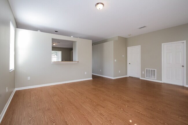 Foto del edificio - 12718 Bramfield Dr