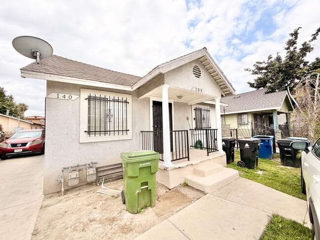 Photo - 138 W 93rd St Apartment
