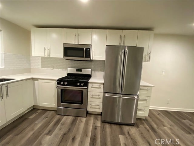 Building Photo - 208 S Park View St