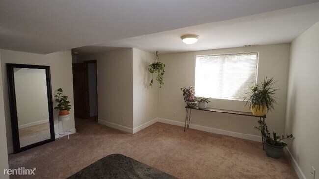 Building Photo - 2 br, 1 bath House - 1825 Sussex Street