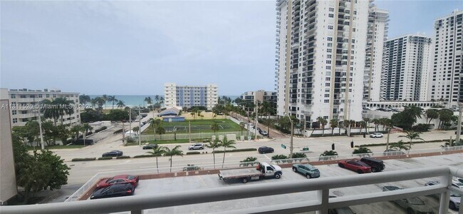 Foto del edificio - 1600 S Ocean Dr