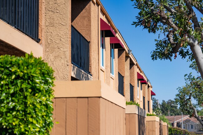 Foto del edificio - 1440 Oak Dr