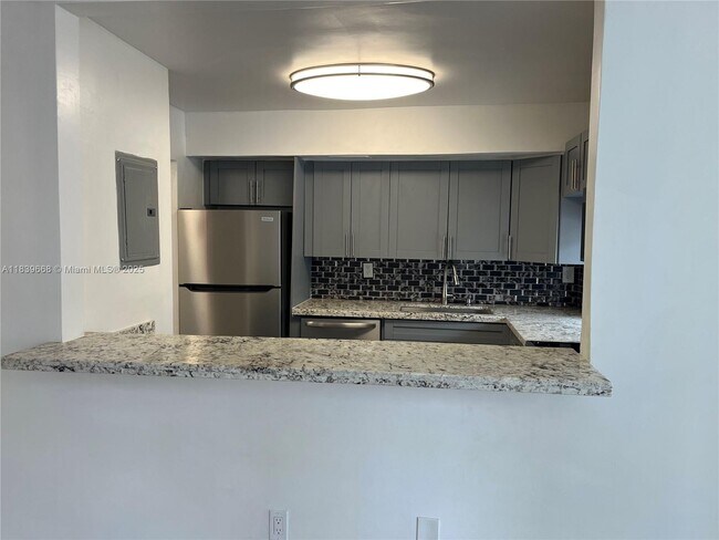 Building Photo - 250 180th Dr