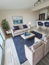 Building Photo - 1401 SW 22nd St