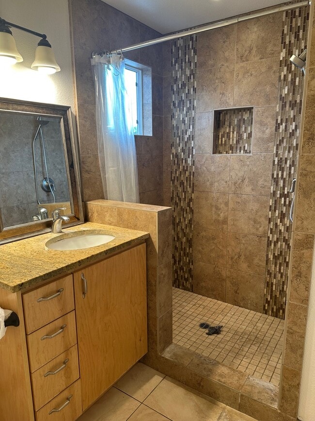 Tiled Shower - 2501 Rosedale Ave