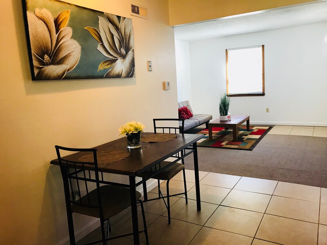 Foto principal - 2209 Vienna Rd