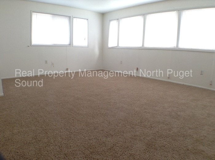 1911 26th St Unit a, Everett, WA 98201 Room for Rent in Everett, WA