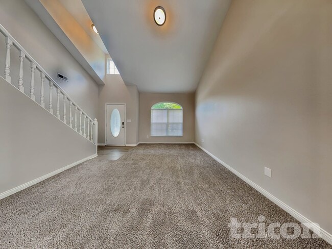 Building Photo - 1167 Fiesta Dr