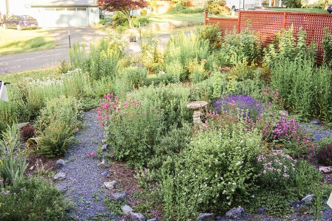 Foto del edificio - 3730 Spring Coulee Rd