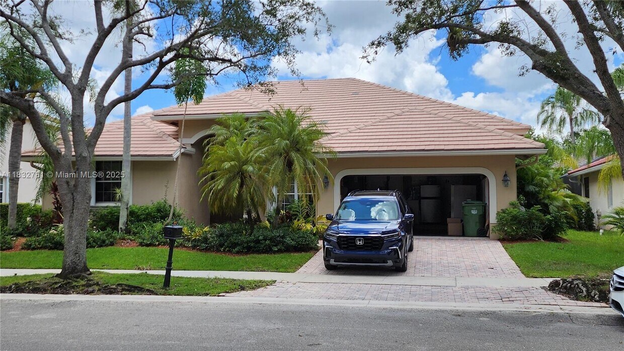 Foto principal - 2610 Oakbrook Ct