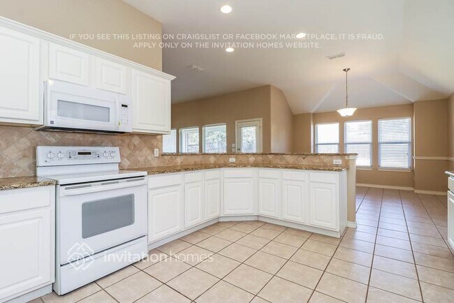 Building Photo - 2105 Nugent Dr