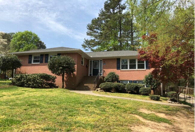 Foto del edificio - 3220 Glenview Ave