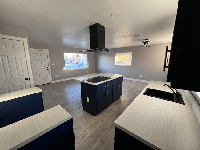 Foto del edificio - 1017 Wyatt Dr