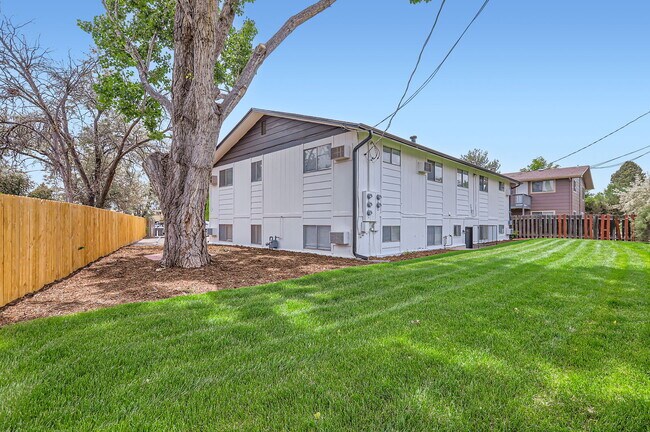 Foto del edificio - 3416 Butternut Dr
