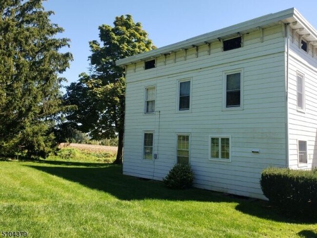 Building Photo - 105 Butler Rd