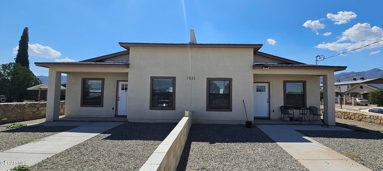 Foto principal - 7833 Mt Latona Dr