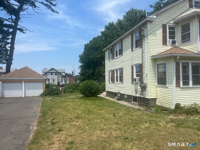 Building Photo - 24-26-26 Judson Ave